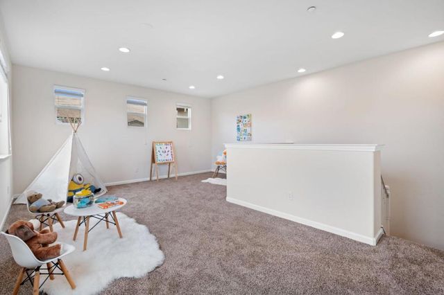 5300 Fioli Loop, San Ramon, CA 94582