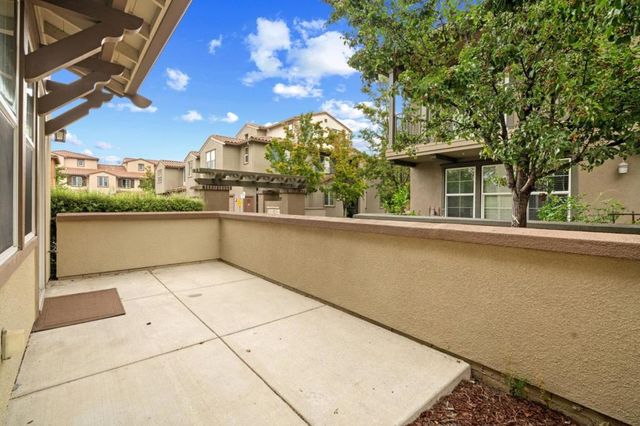 5300 Fioli Loop, San Ramon, CA 94582