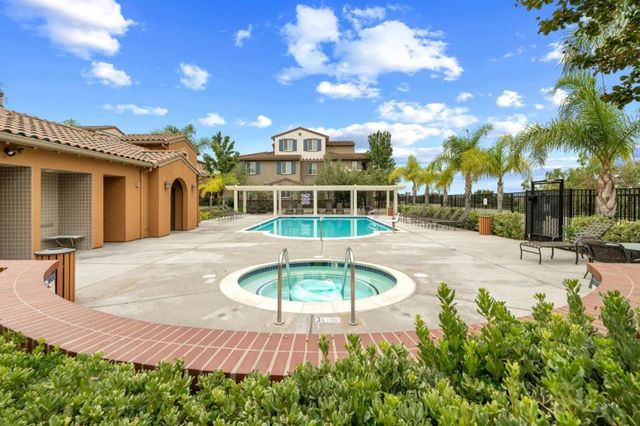 5300 Fioli Loop, San Ramon, CA 94582