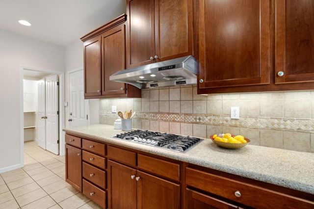 5300 Fioli Loop, San Ramon, CA 94582