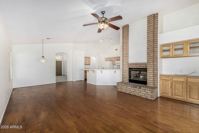 8438 W Paradise Drive, Peoria, AZ 85345