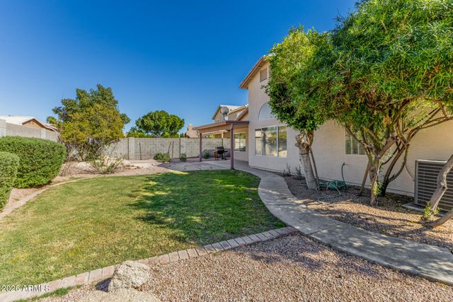 8438 W Paradise Drive, Peoria, AZ 85345