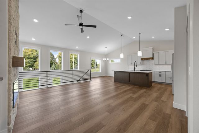 900 Yorkshire Street, North Liberty, IA 52317