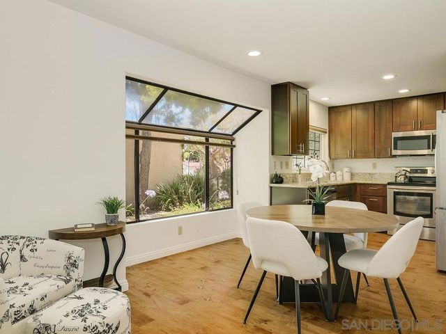 7301 CALLE DE FUENTES, Carlsbad, CA 92009