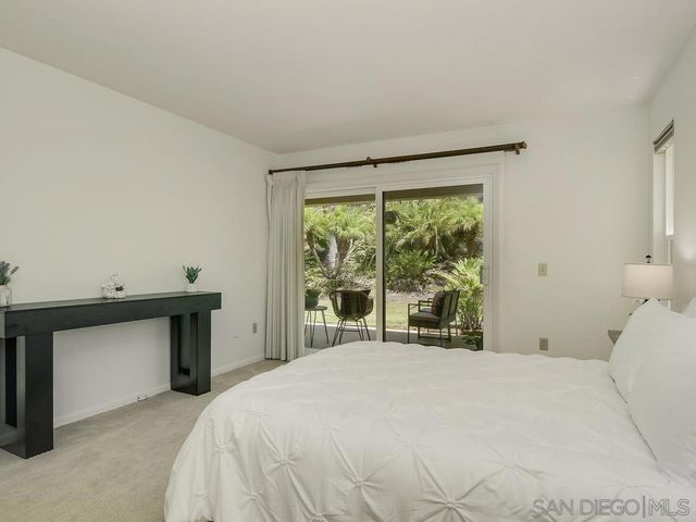 7301 CALLE DE FUENTES, Carlsbad, CA 92009