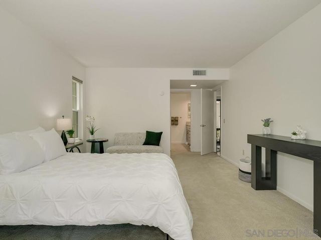 7301 CALLE DE FUENTES, Carlsbad, CA 92009