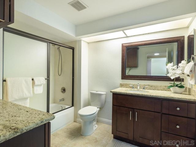 7301 CALLE DE FUENTES, Carlsbad, CA 92009