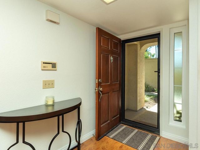 7301 CALLE DE FUENTES, Carlsbad, CA 92009