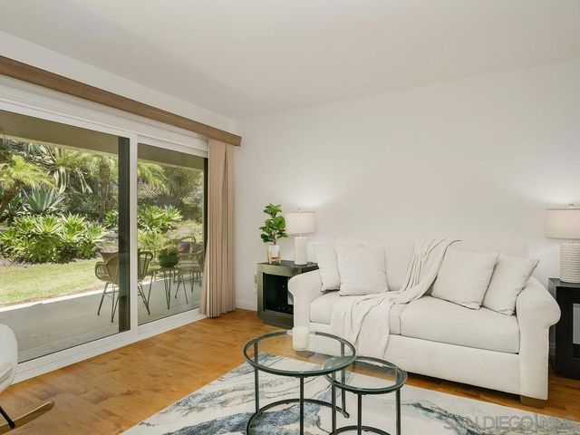 7301 CALLE DE FUENTES, Carlsbad, CA 92009