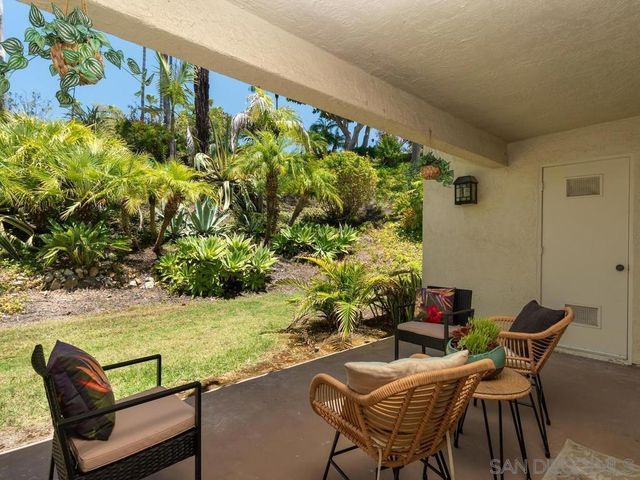 7301 CALLE DE FUENTES, Carlsbad, CA 92009