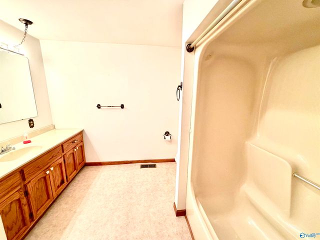 332 Joe Hope Drive, Geraldine, AL 35974