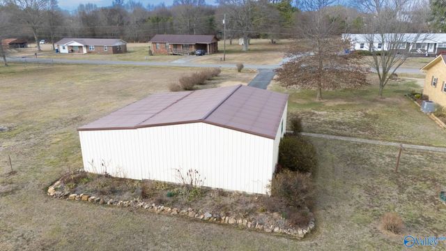 332 Joe Hope Drive, Geraldine, AL 35974
