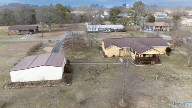 332 Joe Hope Drive, Geraldine, AL 35974