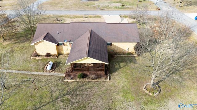 332 Joe Hope Drive, Geraldine, AL 35974