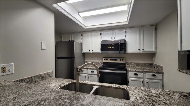 819 SW 57TH TERRACE, Gainesville, FL 32607