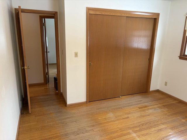 6106 S 121st STREET, Hales Corners, WI 53130