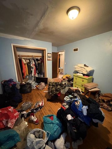 2048 N 35th STREET, Milwaukee, WI 53208