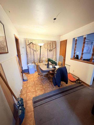 2048 N 35th STREET, Milwaukee, WI 53208