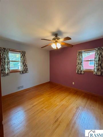 313 9th Street, Gaylord, MN 55334