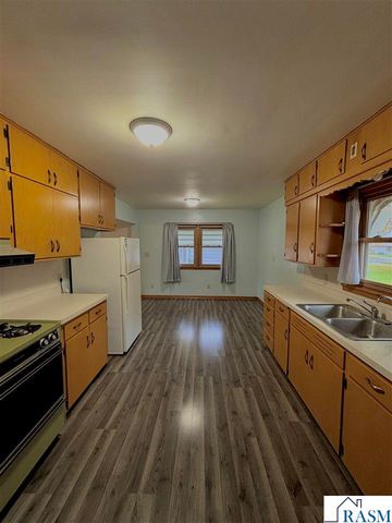 313 9th Street, Gaylord, MN 55334