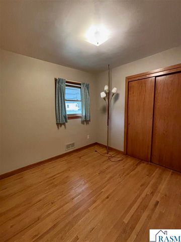 313 9th Street, Gaylord, MN 55334