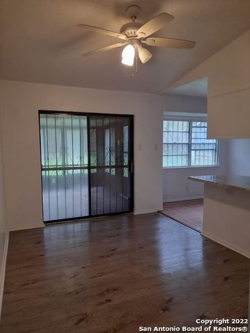 1619 moortown, San Antonio, TX 78238