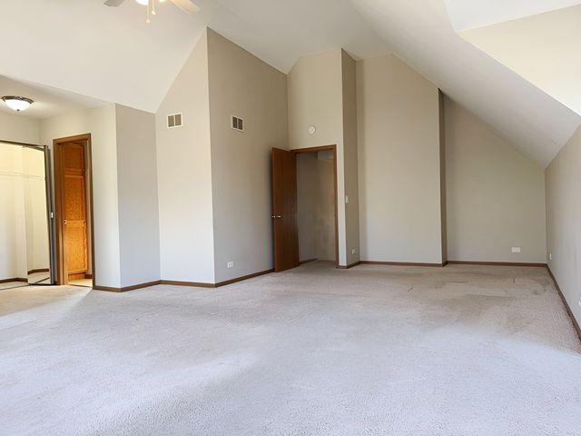731 Roaring Brook Lane, Algonquin, IL 60102