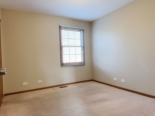 731 Roaring Brook Lane, Algonquin, IL 60102