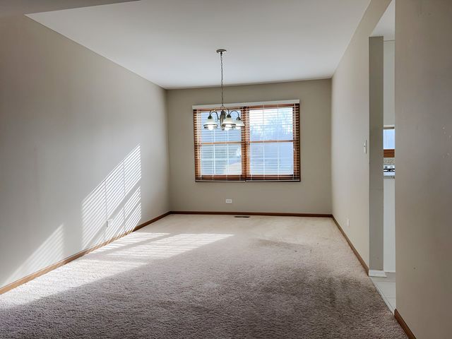 731 Roaring Brook Lane, Algonquin, IL 60102