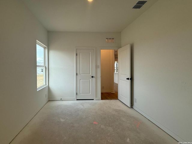 120 Peeps Ct., Adkins, TX 78101