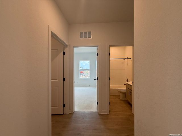 120 Peeps Ct., Adkins, TX 78101