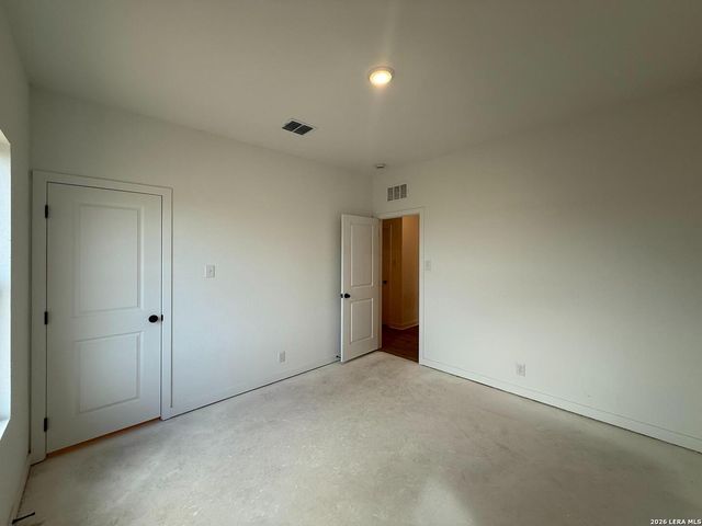 120 Peeps Ct., Adkins, TX 78101