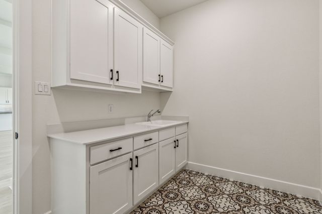 117 Swan Lake Drive, Waxahachie, TX 75165