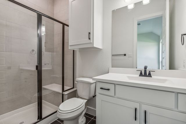 117 Swan Lake Drive, Waxahachie, TX 75165