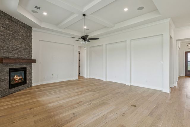 117 Swan Lake Drive, Waxahachie, TX 75165