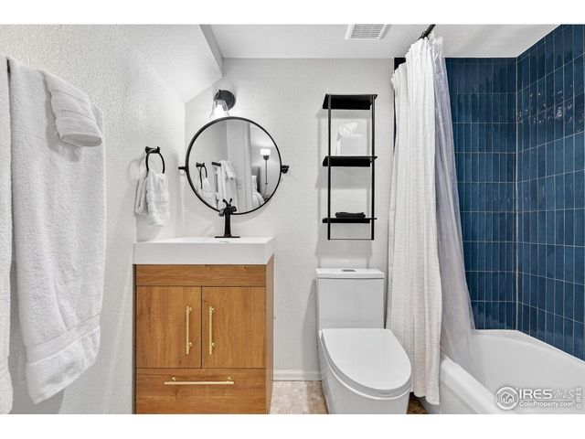 620 Pearl St C, Boulder, CO 80302