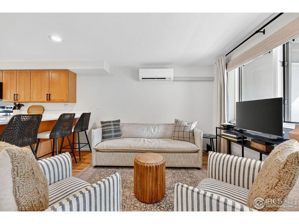 620 Pearl St C, Boulder, CO 80302