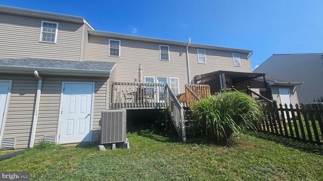 132 LIGHTHOUSE DR, Jonestown, PA 17038