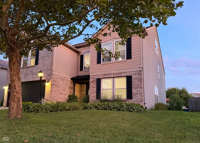 7821 Edgemanor Court, Indianapolis, IN 46239