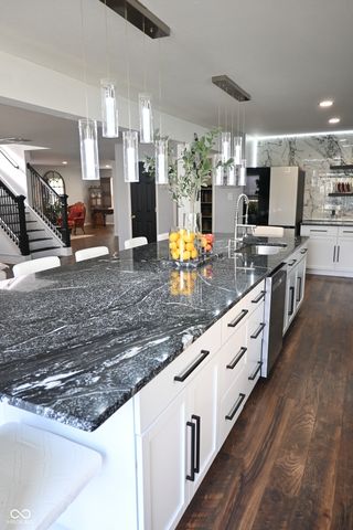 7821 Edgemanor Court, Indianapolis, IN 46239