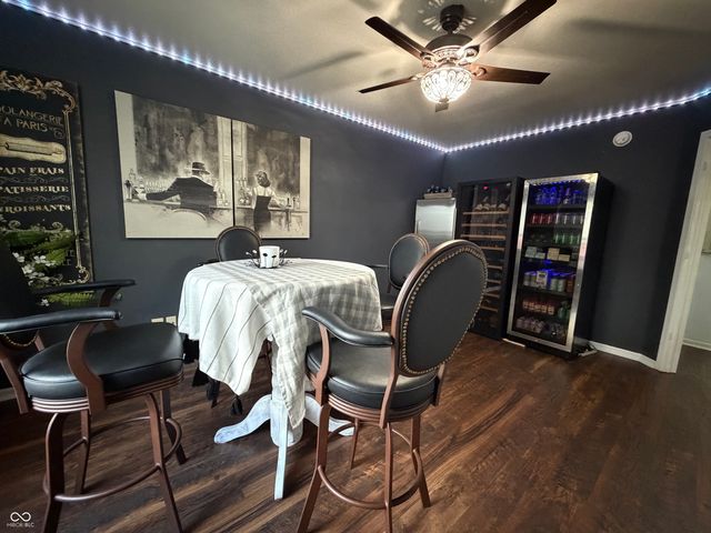 7821 Edgemanor Court, Indianapolis, IN 46239