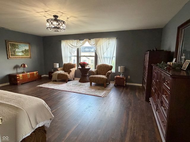 7821 Edgemanor Court, Indianapolis, IN 46239
