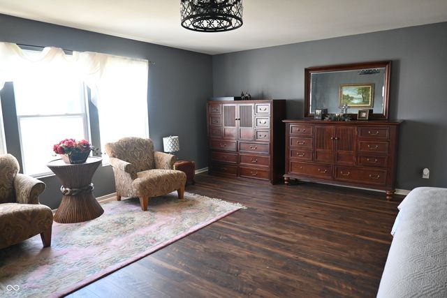7821 Edgemanor Court, Indianapolis, IN 46239