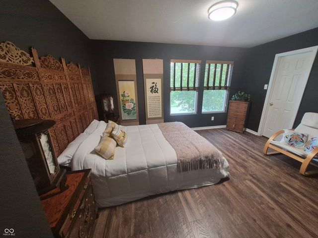 7821 Edgemanor Court, Indianapolis, IN 46239