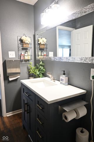 7821 Edgemanor Court, Indianapolis, IN 46239