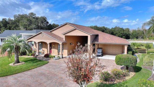 370 MEANDERING WAY, Polk City, FL 33868