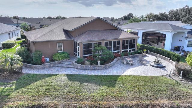 370 MEANDERING WAY, Polk City, FL 33868
