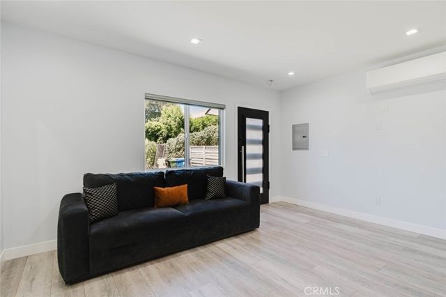 8544 Wisner Avenue, North Hills, CA 91343