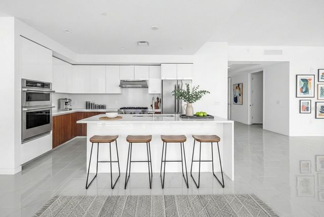 400 CENTRAL AVENUE 1001, St Petersburg, FL 33701