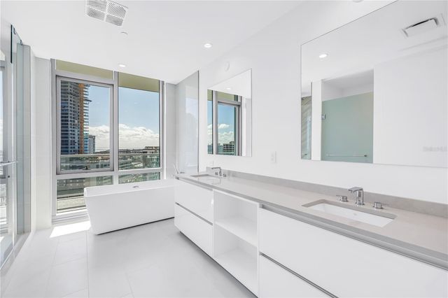 400 CENTRAL AVENUE 1001, St Petersburg, FL 33701